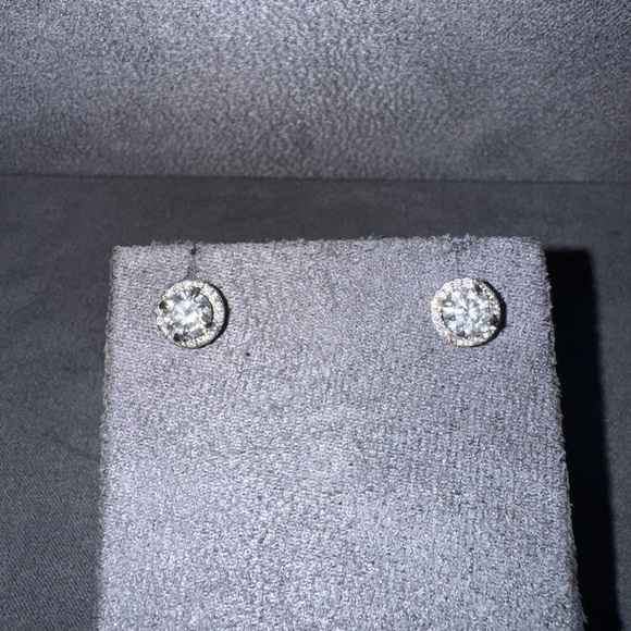 Jewelry - 2.2 CTW Diamond Halo Earrings
